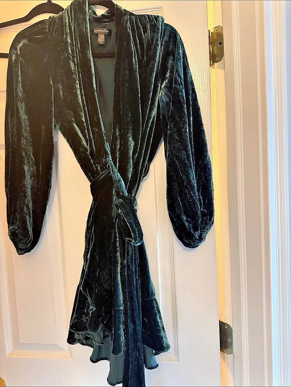 Banana Republic Velvet Wrap Midi Dress Green Small
